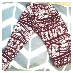 Soft leggings very festive